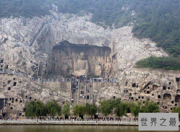 中国最大的石窟,现存石像有10万余座