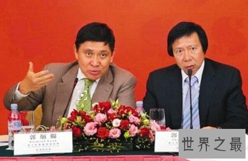 香港十大富豪排行最新版,李嘉诚依旧稳住榜首之位!