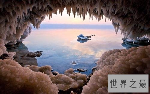 中国最大的盐湖，湖面形成十几米坚硬的盐层！