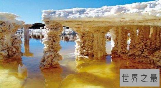 中国最大的盐湖，湖面形成十几米坚硬的盐层！