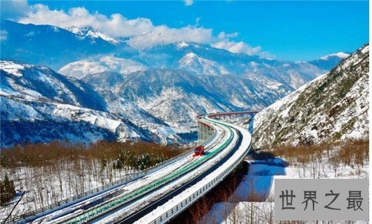 云端上的高速公路,美如仙境的雅西高速(高度差达到2800米)