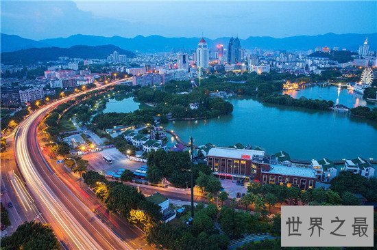 中国四大火炉城市,重庆的热怕不是当地人都不敢相信