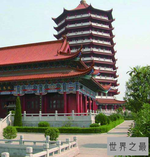 中国第一高楼，上海中心大厦。