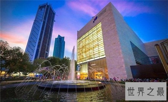 南京十大高楼排名，南京第一竟然高达580米！