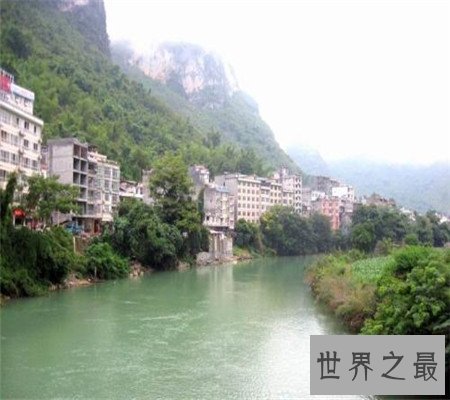 为何长寿村的人们都这么长寿，探索人们长寿的秘密。