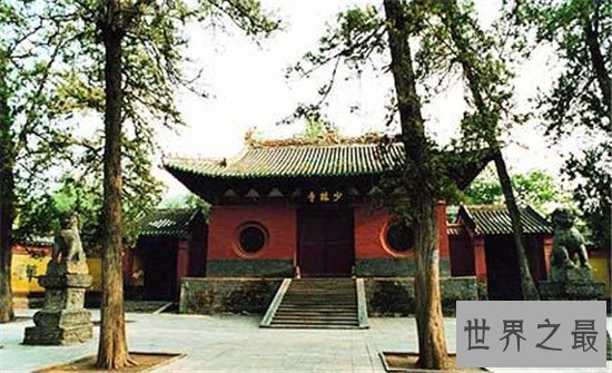 中国佛教四大寺庙分别在哪 每年香火最旺的地方推荐
