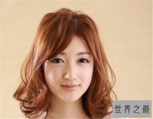 拥有这三个特征的女生注意了，有刘海的发型拯救你