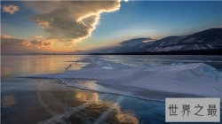 中国最大的湖贝加尔湖 曾经隶属中国有着无数财富