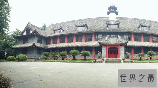 重庆大学专业排名，第一名金融学当然是跟人们所爱的钱有关啦