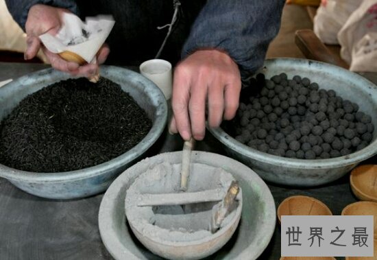 火药是什么时候发明的 火药的发明源于道家炼丹炉