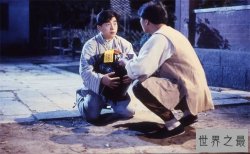 比碟仙笔仙好看一百倍的僵尸片一眉道长!!