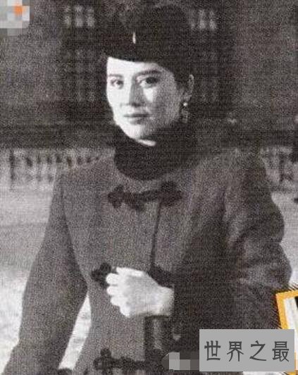 中国第一美妇宫雪花，47岁参加选美火遍全球