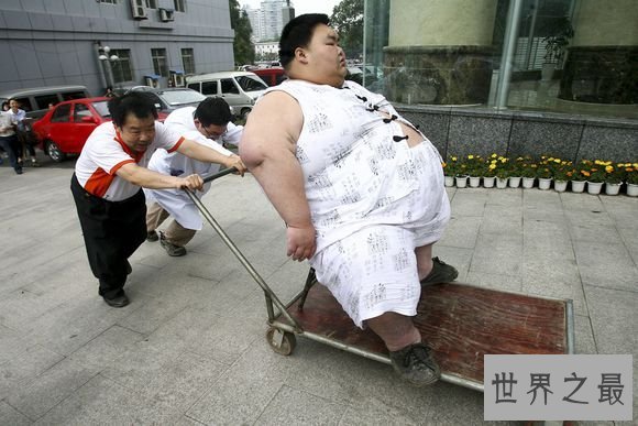 吉尼斯中国第一胖梁用450斤，为了妻儿怒减200斤