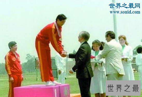 1984年许海峰勇夺中国第一枚金牌，竟是“走后门”开始运动生涯的