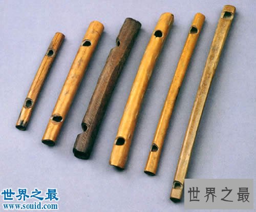 中国最古老的乐器是骨哨，新石器时代(9000年前)