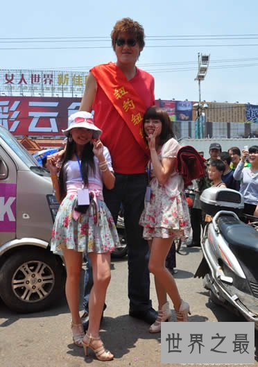 亚洲第一巨人张欢，身高2.38米(亚洲排名老五)