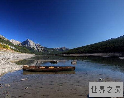 世界十大最奇特的湖泊,全部都是你意想不到的