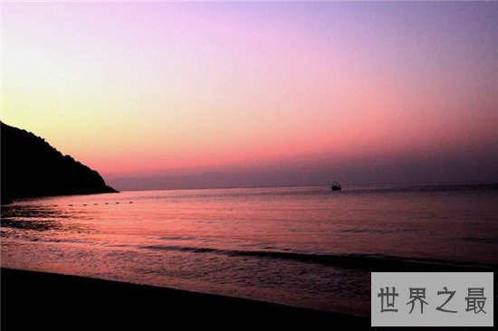 世界十大最大半岛，最大的半岛达300万平方千米！