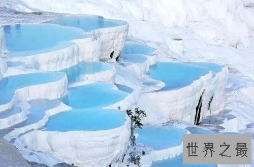 世界十大适合泡澡的温泉排名,蓝泻湖能挣强人的体质