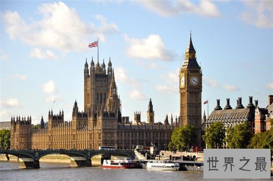 世界上最美的烟火表演,101大厦仅排倒数第二位!
