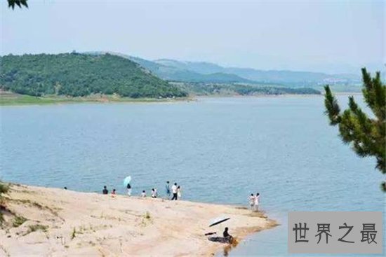 世界十大水怪,长白山天池水怪尼斯湖水怪均上榜!