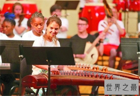 世界十大最贵学位排行,莎拉·劳伦斯学院每年光学费就40万美元