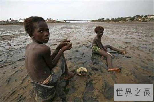 世界文盲最多的10个国家，尼日尔成人识字率仅为28.7%