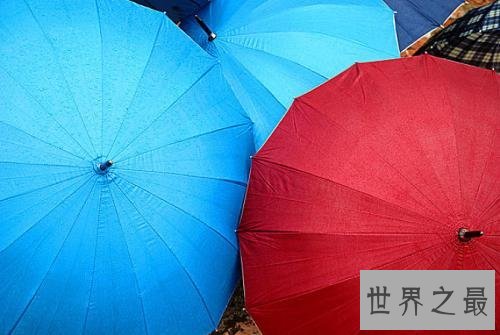 世界上最酷的十大雨伞,它还能当做武器来使用。