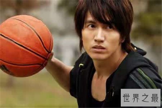 亚洲十大帅哥排行榜,小白侧脸帅的让人无法自拔!