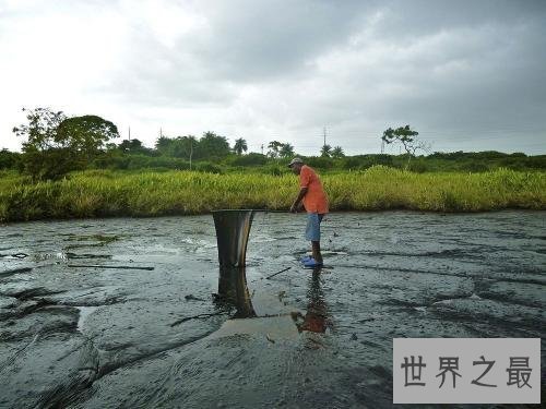 世界十大最奇特的湖泊，少女粉红色的湖你见过没？