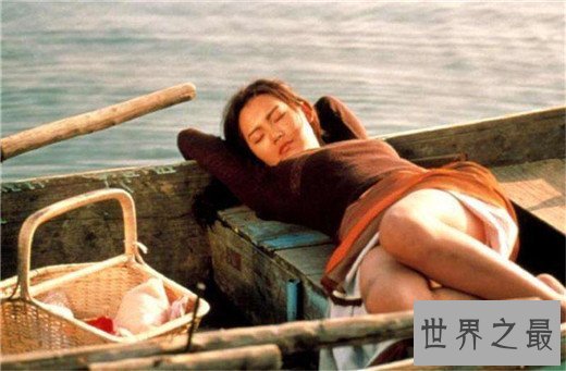 伦理电影排行榜前十名,香艳肉体冲击薄弱道德底线