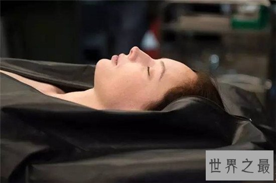 全球十大经典恐怖电影,僵尸可是我们童年的恶噩梦