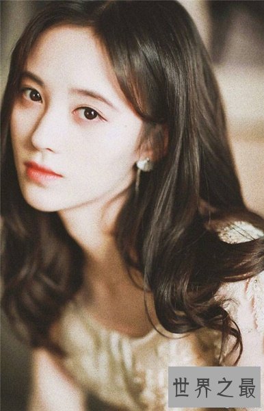 亚洲最美十大女神排行榜，五官细腻气质空灵