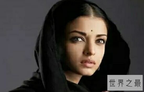 十大最性感的宝莱坞女演员排行榜，颜值与演技超棒。