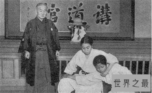 世界七大武术家，李小龙是中国的骄傲