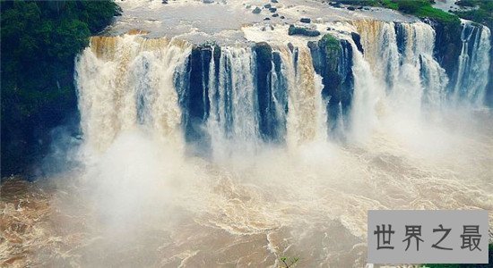 全球十大最奇特的旅游景点，竟然有会发光的海滩！
