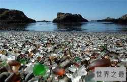 全球十大最奇特的旅游景点，竟然有会发光的海滩！