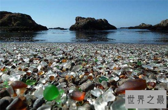 全球十大最奇特的旅游景点，竟然有会发光的海滩！