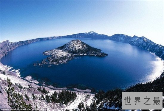 全球十大最奇特的旅游景点，竟然有会发光的海滩！