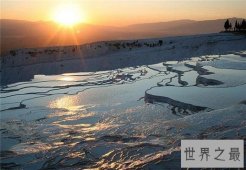 世界十大神奇的地理奇观排行榜，魔井带你忘记烦恼