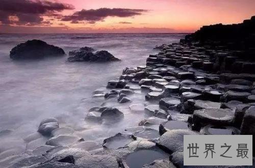 全球最古怪的14个地方,完全不符合常理的奇美景色