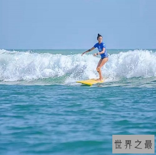 全球最刺激的十大冲浪目的地排行榜,冲浪还可以这么刺激