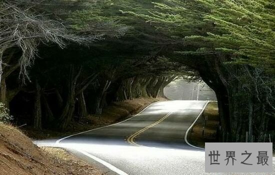 世界上十大最美小镇,绝对不能错过的人间绝色美景。