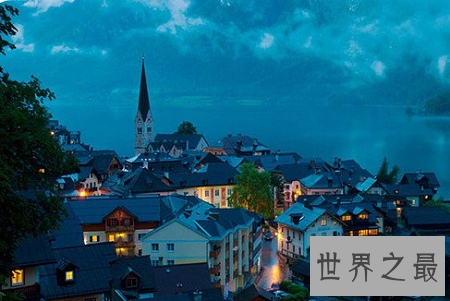 全球最美的十大小镇，恐怖得建在了悬崖上！