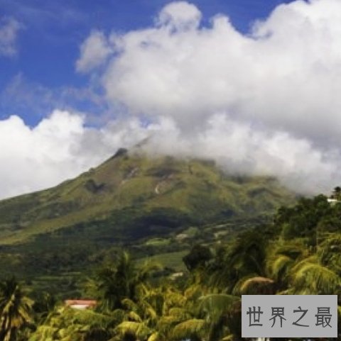  全球十大火山度假圣地，毁灭一切后的重建美景就是天堂。