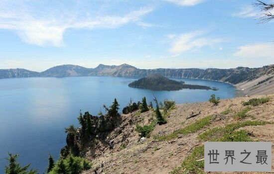 全球十大最美湖泊排行榜，美丽的贝加尔湖排名第一。