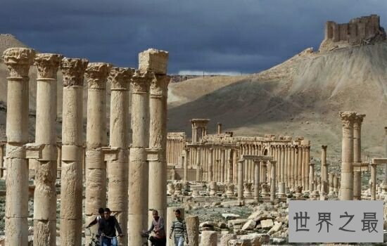 全球最美的十大人间仙境排行榜，西藏位于榜单榜首。