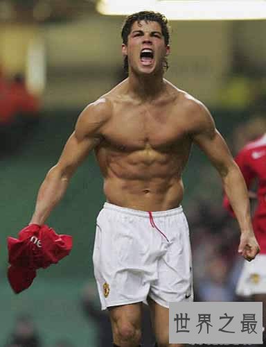 进30年来十大最帅的足球明星，贝克汉姆只排第四