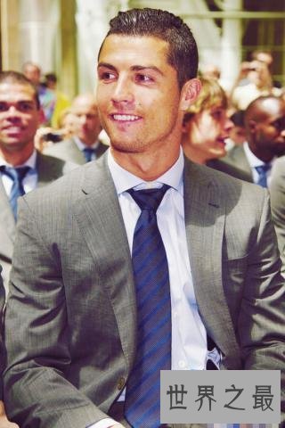 进30年来十大最帅的足球明星，贝克汉姆只排第四