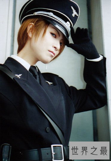 日本四大coser,最美最冷艳女王级COSPLAY